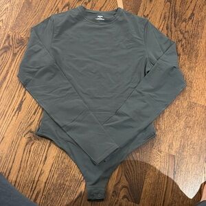 SKIMS - long sleeve bodysuit